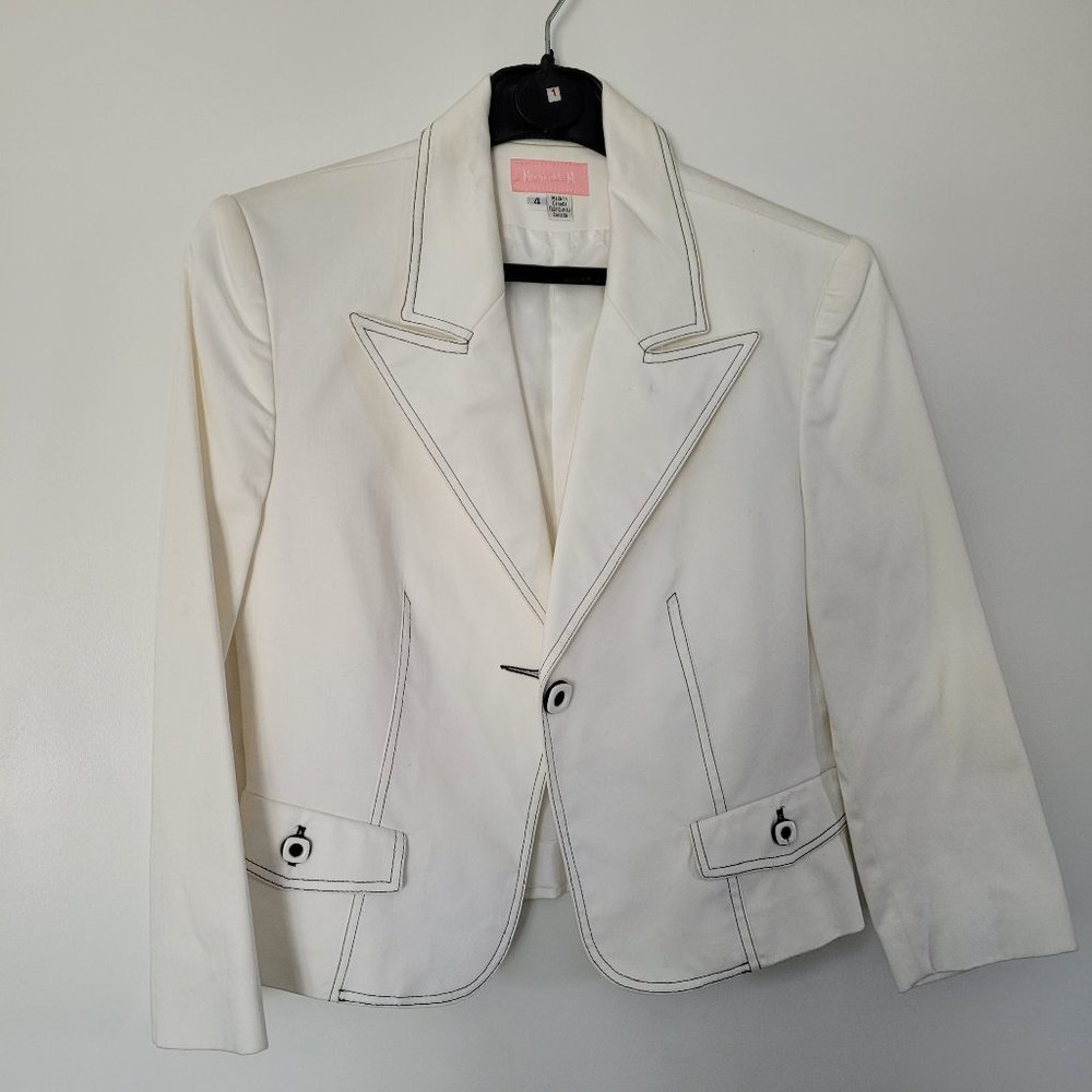Classy White Crop Blazer